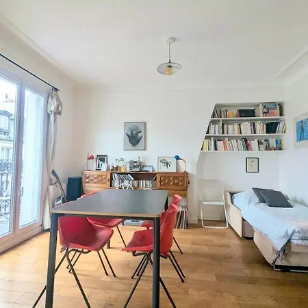 élégant, Moderne Et Paisible Parigi