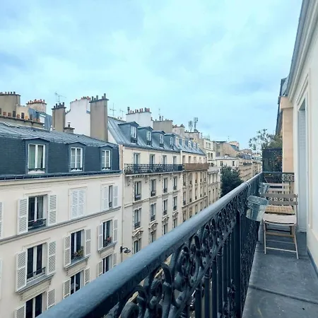 élégant, Moderne Et Paisible Appartamento Parigi