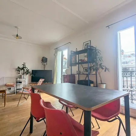 élégant, Moderne Et Paisible Parigi
